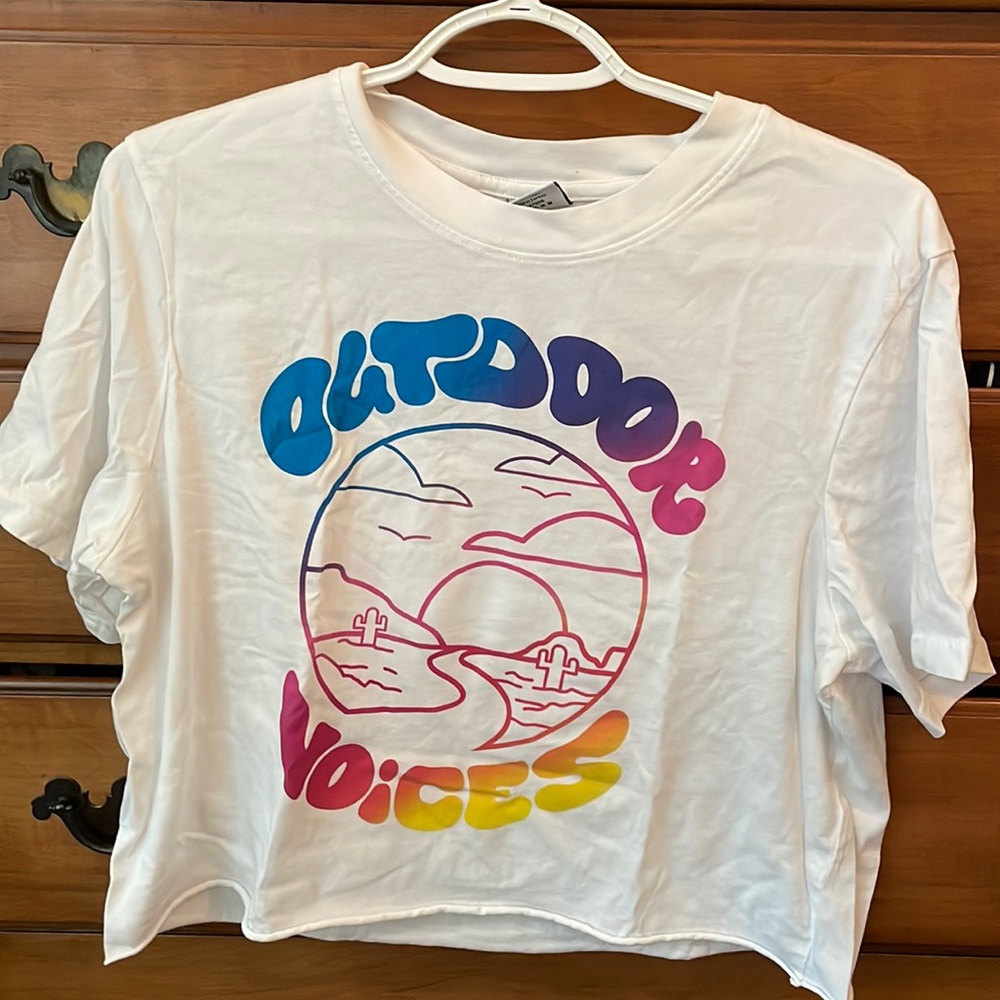 Cropped Outdoor Voices Tee